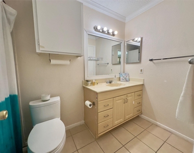 2121 Hepburn Street - Photo Thumbnail 6
