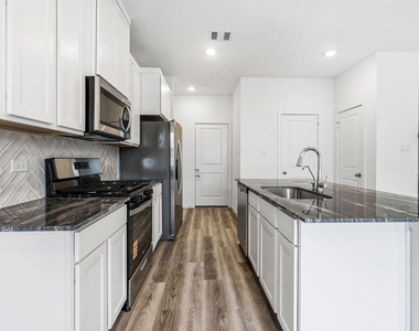 17818 Delmar Heights - Photo Thumbnail 5