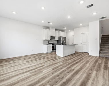 17818 Delmar Heights - Photo Thumbnail 2