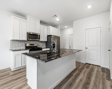 17818 Delmar Heights - Photo Thumbnail 4