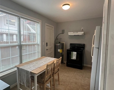 4302 Polk Street - Photo Thumbnail 4