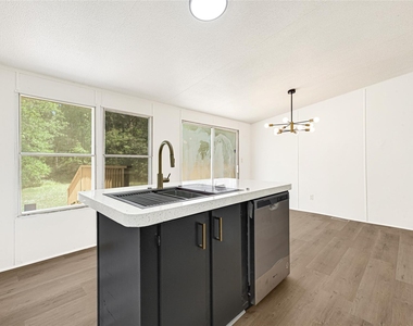16315 Lone Star Ranch Drive - Photo Thumbnail 12