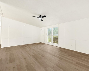 16315 Lone Star Ranch Drive - Photo Thumbnail 7