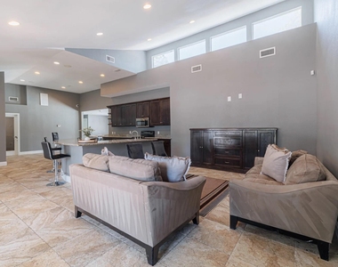200 Hallow Tree Lane - Photo Thumbnail 7