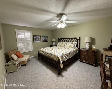 250 Saint Lucie Lane - Photo Thumbnail 8