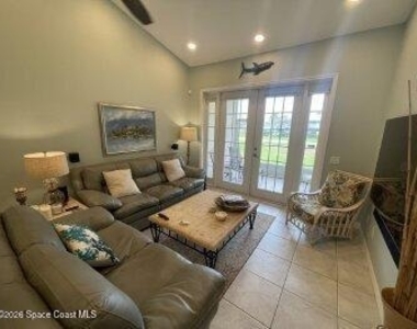 250 Saint Lucie Lane - Photo Thumbnail 6