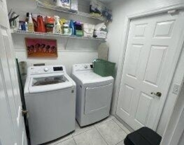 250 Saint Lucie Lane - Photo Thumbnail 28
