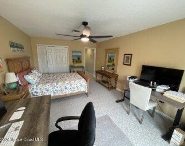 250 Saint Lucie Lane - Photo Thumbnail 20