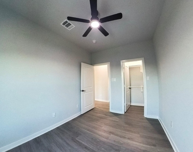 2832 Mansfield Street - Photo Thumbnail 22