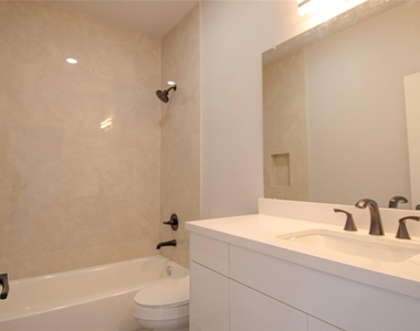 2832 Mansfield Street - Photo Thumbnail 18