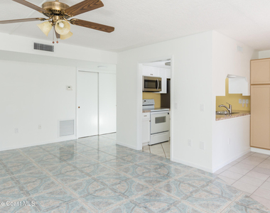 101 San Paulo Circle - Photo Thumbnail 6