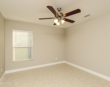 543 Reading Street Se - Photo Thumbnail 9