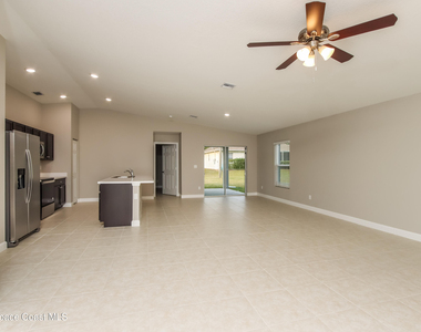 543 Reading Street Se - Photo Thumbnail 2
