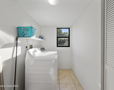 1145 N Shannon Avenue - Photo Thumbnail 15