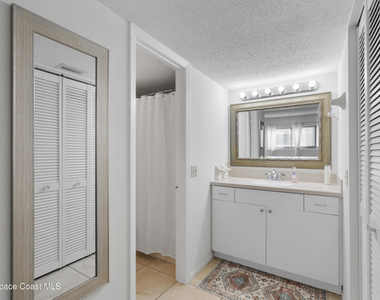1145 N Shannon Avenue - Photo Thumbnail 21