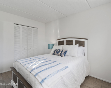 1145 N Shannon Avenue - Photo Thumbnail 24