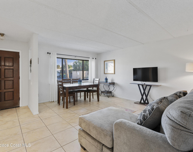 1145 N Shannon Avenue - Photo Thumbnail 1