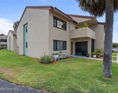 1145 N Shannon Avenue - Photo Thumbnail 37