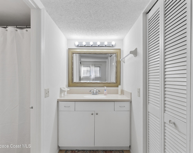 1145 N Shannon Avenue - Photo Thumbnail 20