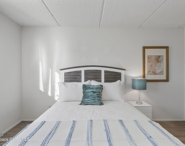 1145 N Shannon Avenue - Photo Thumbnail 19