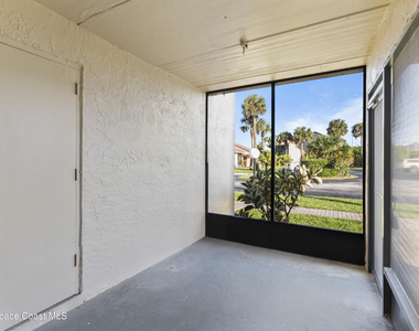 1145 N Shannon Avenue - Photo Thumbnail 28