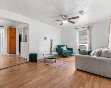 114 Melton Street - Photo Thumbnail 4