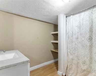 114 Melton Street - Photo Thumbnail 11