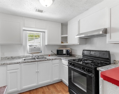 114 Melton Street - Photo Thumbnail 7