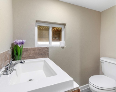 114 Melton Street - Photo Thumbnail 13