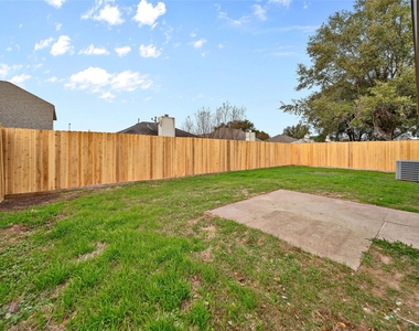6627 Greenhouse Rd - Photo Thumbnail 20