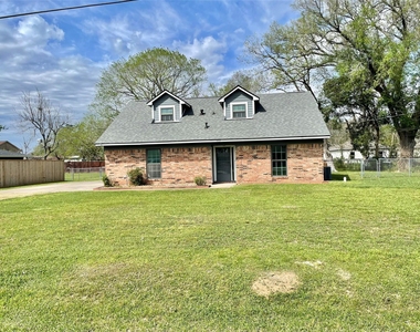 509 Dwyer Street - Photo Thumbnail 1