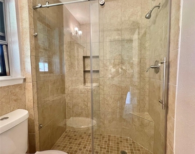 509 Dwyer Street - Photo Thumbnail 12