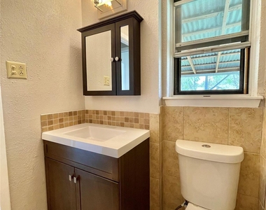 509 Dwyer Street - Photo Thumbnail 13
