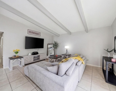 4102 Sherwood Lane - Photo Thumbnail 3