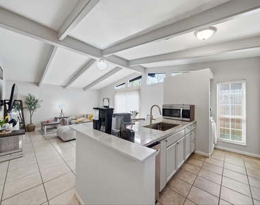 4102 Sherwood Lane - Photo Thumbnail 11