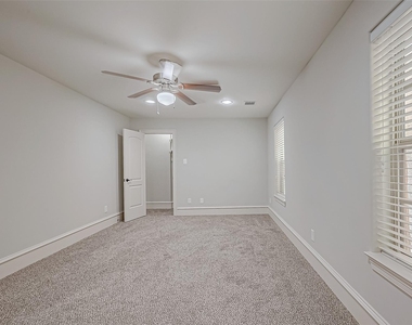 5226 Kiam Street - Photo Thumbnail 18