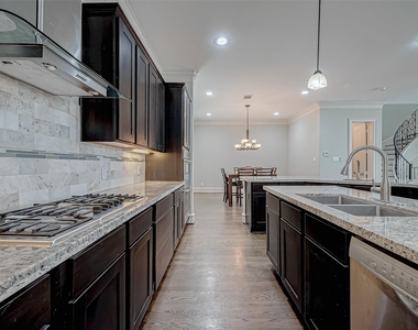 5226 Kiam Street - Photo Thumbnail 8