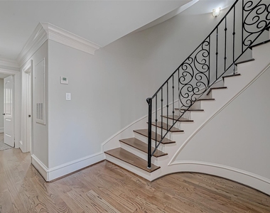 5226 Kiam Street - Photo Thumbnail 3