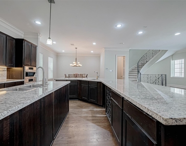 5226 Kiam Street - Photo Thumbnail 7
