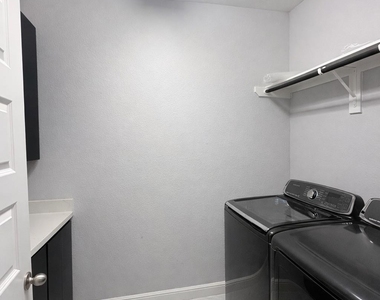 2406 Trocadero Lane - Photo Thumbnail 36