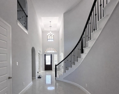 2406 Trocadero Lane - Photo Thumbnail 10