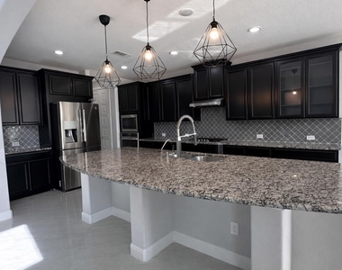 2406 Trocadero Lane - Photo Thumbnail 27