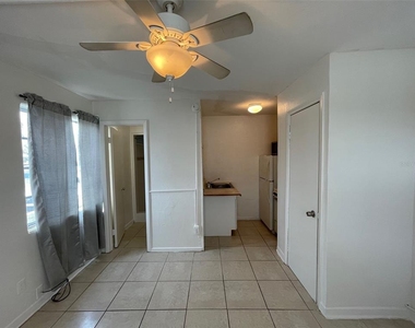 3226 S Atlantic Avenue - Photo Thumbnail 11