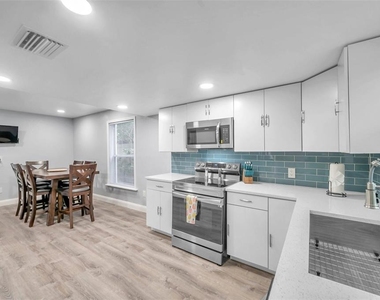3720 3rd Ave N - Photo Thumbnail 17