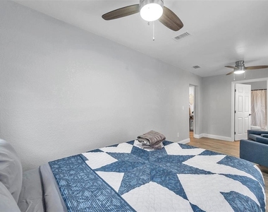3720 3rd Ave N - Photo Thumbnail 43
