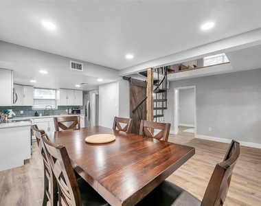 3720 3rd Ave N - Photo Thumbnail 7