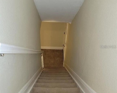 13698 Orange Sunset Drive - Photo Thumbnail 8