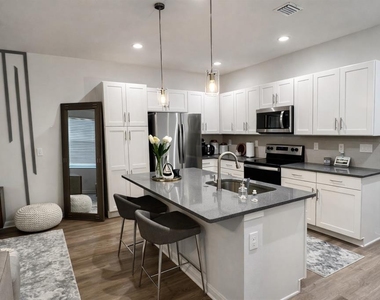 3413 E Louisiana Avenue - Photo Thumbnail 2