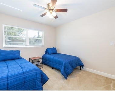 4711 Ridge Point Drive - Photo Thumbnail 9