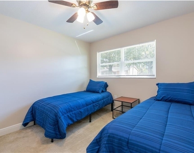 4711 Ridge Point Drive - Photo Thumbnail 10